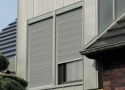 Vorbaurollladen in grau