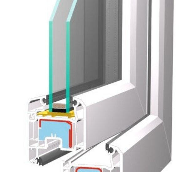 Querschnitt Kunststofffenster mit Zweifachverglasung und Mehrkammerprofil