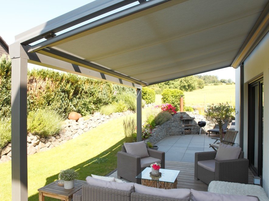 Terrassendach mit Wintergartenbeschattung
