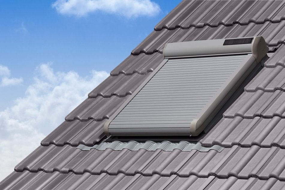 Dachfensterrollladen zum nachträglichen Einbau für Wohndachfenster aller Fabrikate
