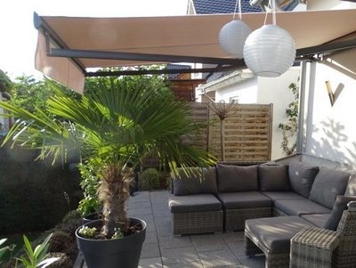 HEIM & HAUS Fotowettbewerb 2018 Gelenkarmmarkise ausgefahren über Terrasse seitlich
