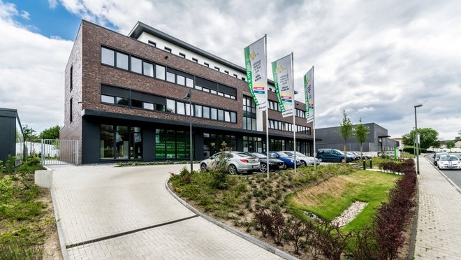 Verwaltungsgebäude von Außen in Duisburg
