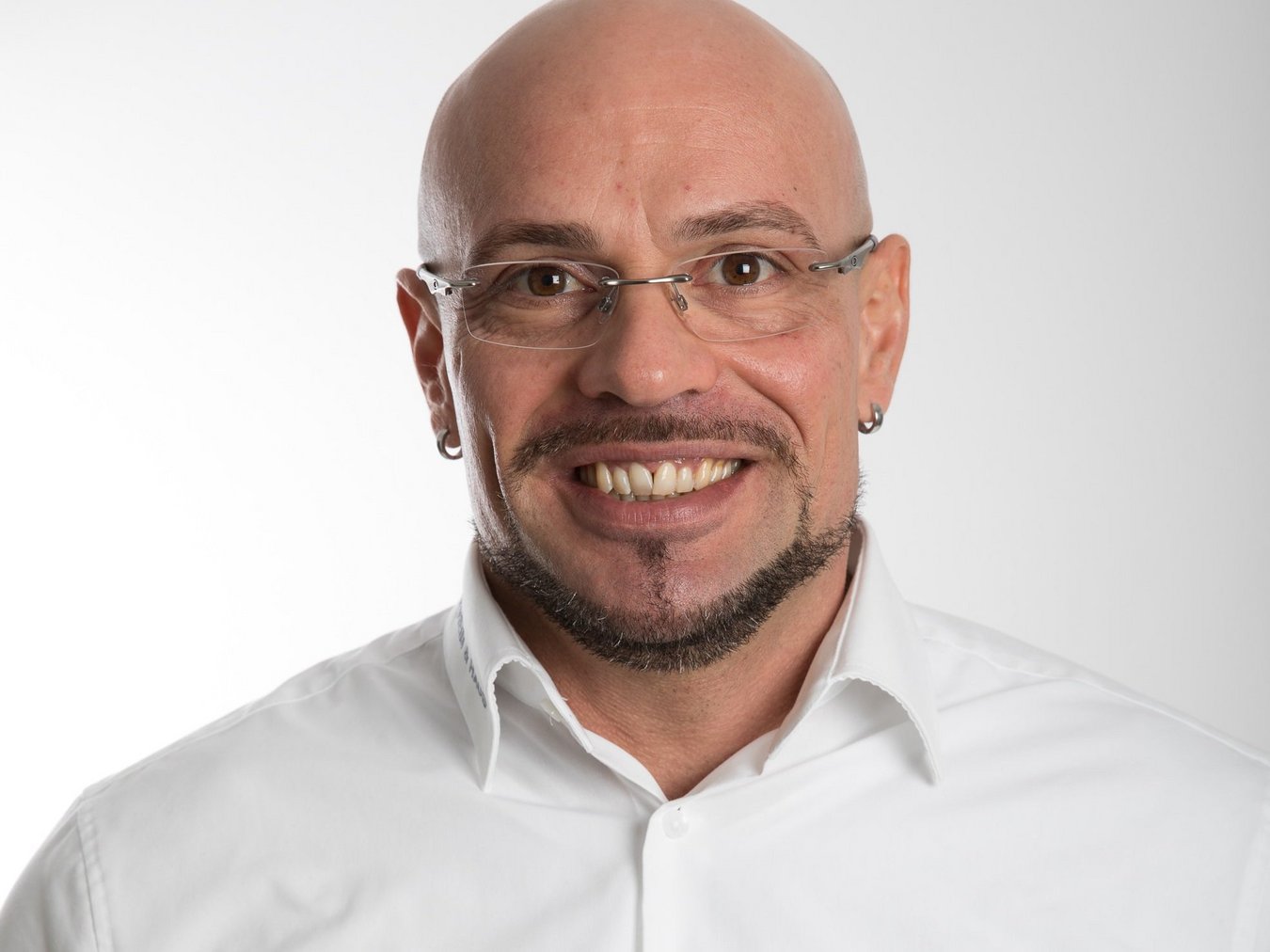 HEIM & HAUS Fachberater Herr Cerza aus der Verkaufsleitung Frankfurt im Portrait
