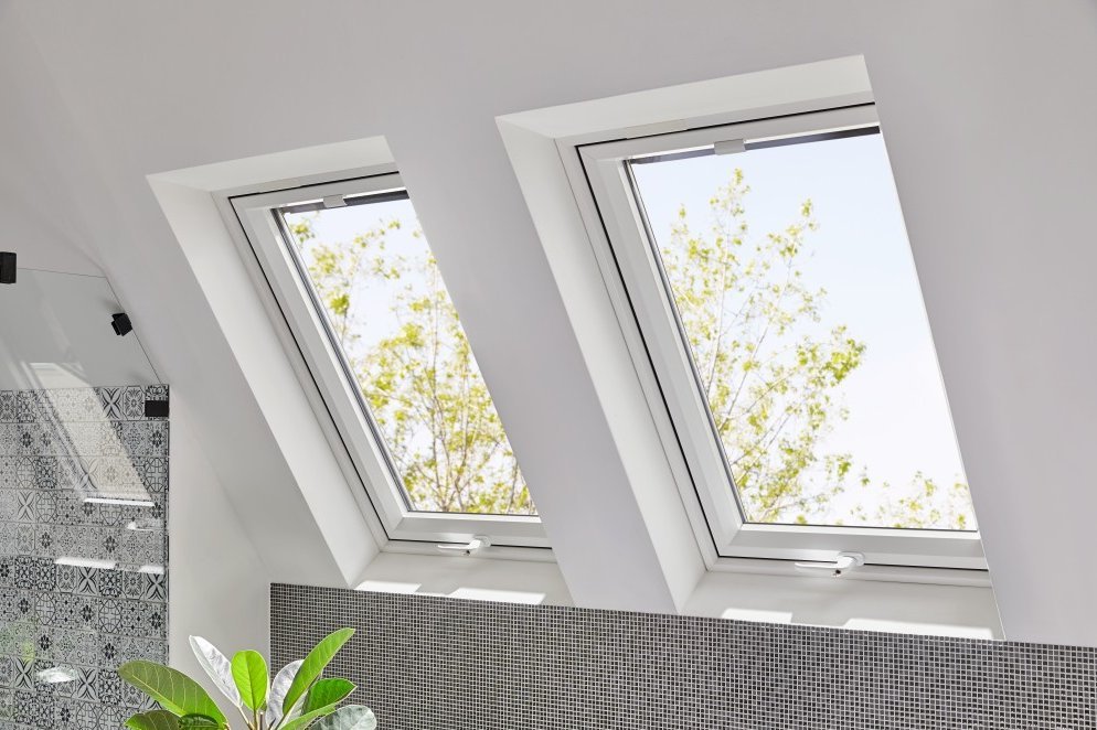 HEIM & HAUS Dachfenster in Badezimmer