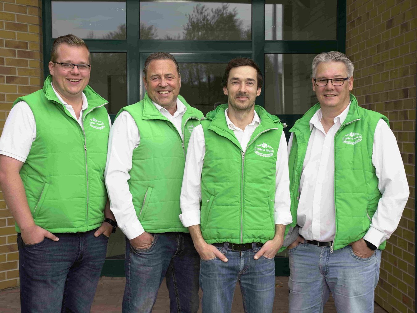 HEIM & HAUS Teamfoto von 4 Fachberatern der Verkaufsleitung Leipzig 