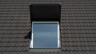 HEIM & HAUS Dachfensterrollladen DFR 3001 zum nachträglichen Einbau in Putzstellung