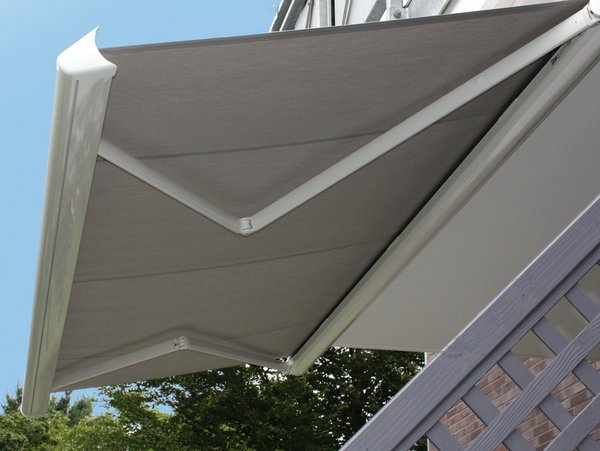 HEIM & HAUS Markise Compact auf der Terrasse